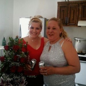 Meet your Posher, Eva chulis